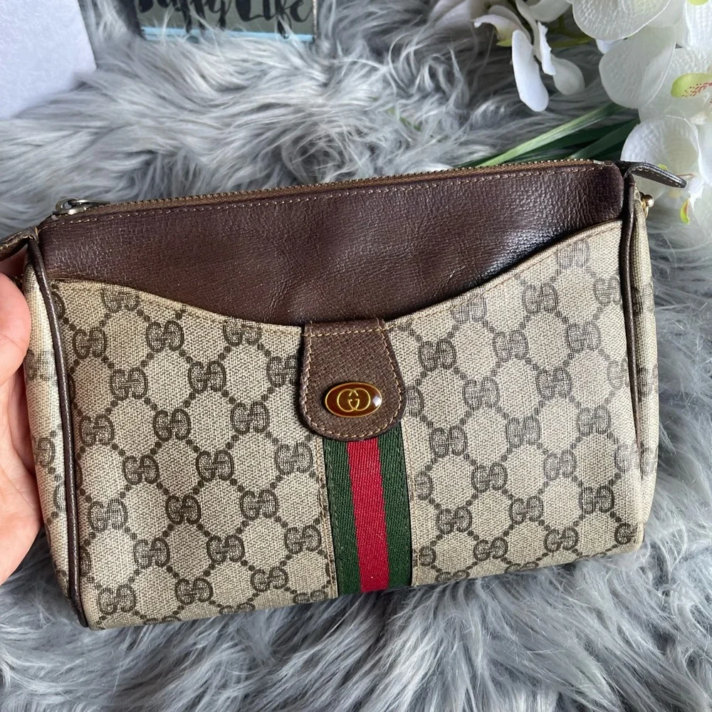 Authentic vintage Gucci web sherry line crossbody bag (001.105.0791) (KLV03) - Picture 2 of 15